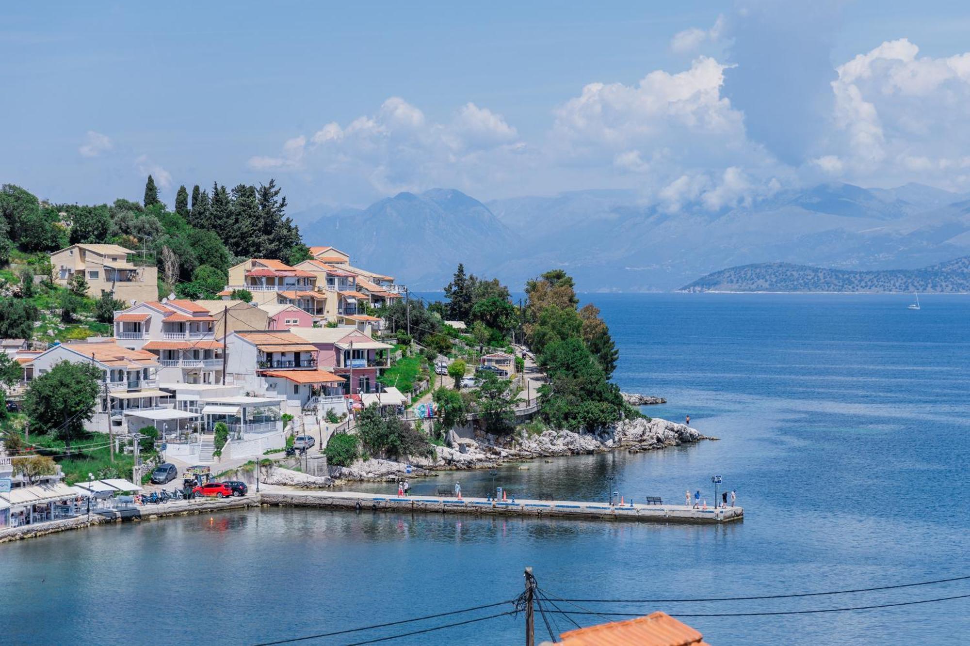 Porto Kassiopi Apartments Экстерьер фото